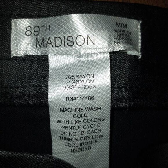 89th + MADISON BLACK FAUX LEATHER LEGGINGS SZ.M EUC. - Picture 5 of 5